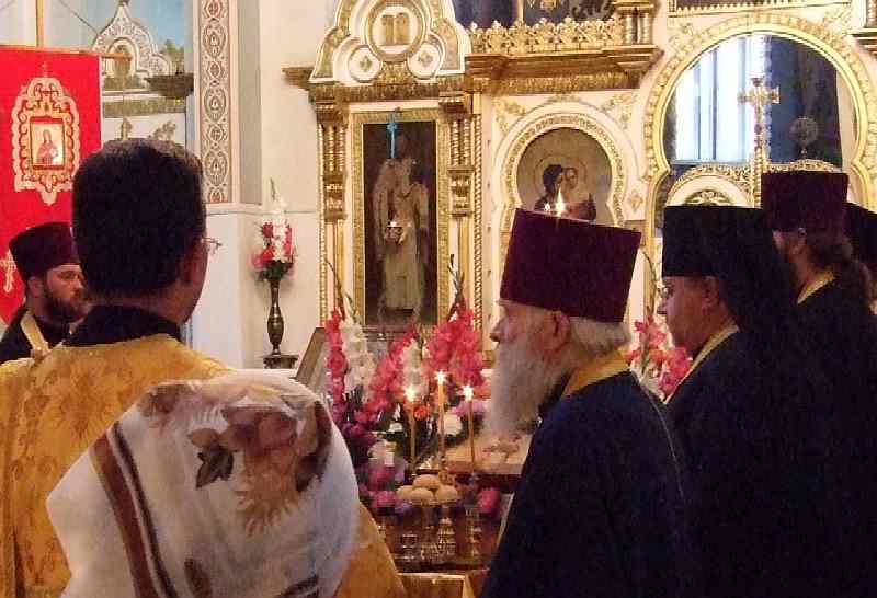 Игумен Глеб (Белянок)  в Божественной Литургии Свято-Никольского собора Русской Православной Церкви в Алматы