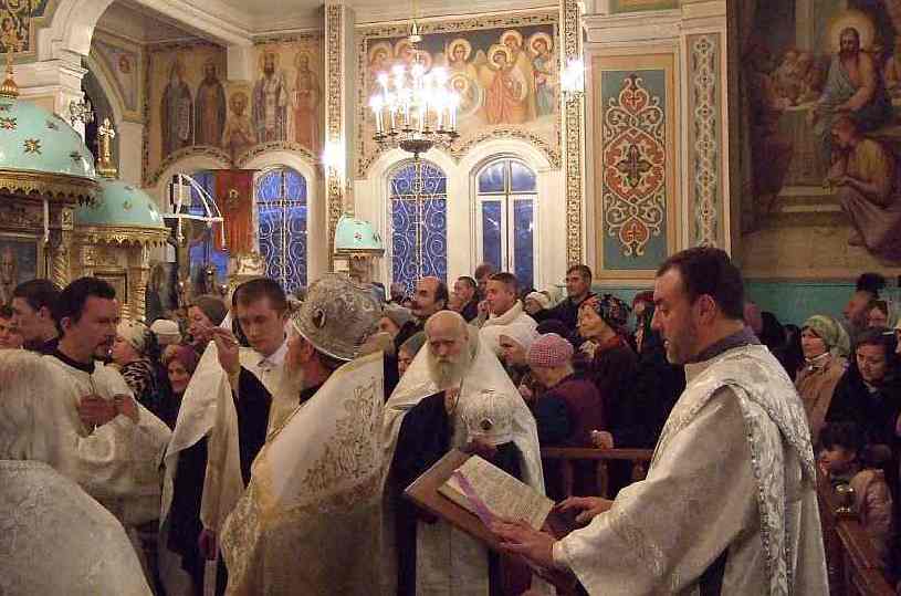 Праздник Крещения Господня в Свято-Никольском соборе Русской Православной Церкви в Алматы