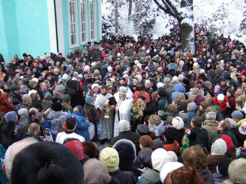 Праздник Крещения Господня в Свято-Никольском соборе Русской Православной Церкви в Алматы