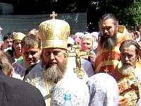 Архиерейская Божественная литургия в день памяти св. великомученика и целителя Пантелеимона 2010 - фотогалерея Свято-Никольского собора Русской Православной Церкви в Алматы